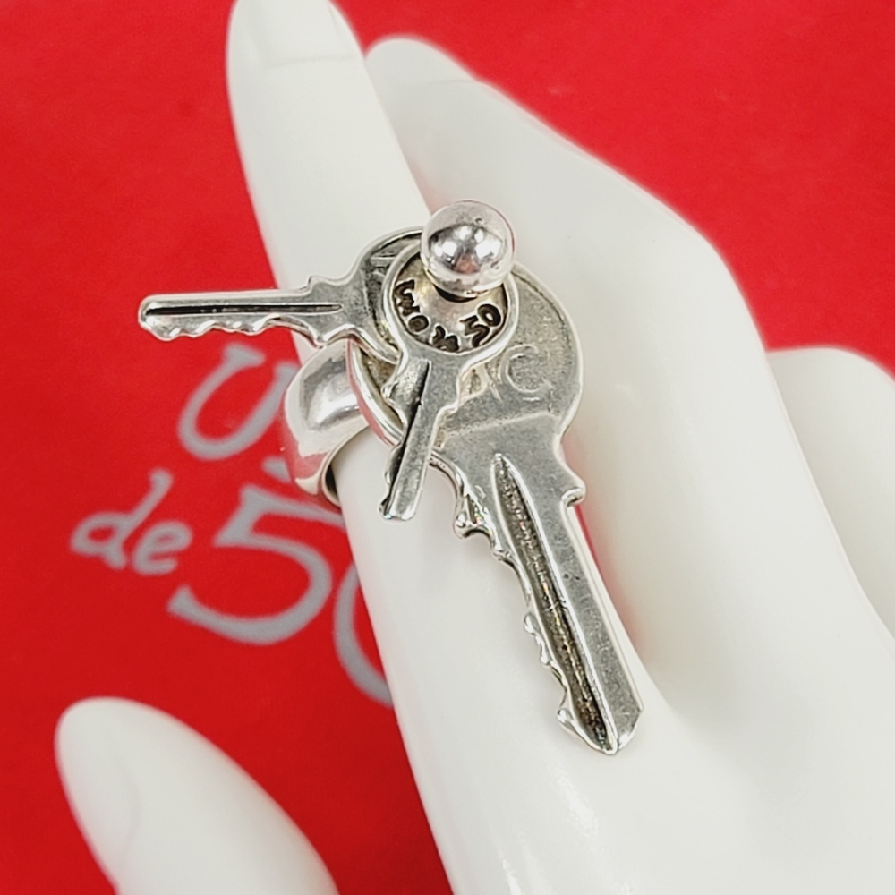 Retired/Rare Authentic Uno de 50 3 Tier Key Spinner Ring Size:6.5 - Picture 3 of 16